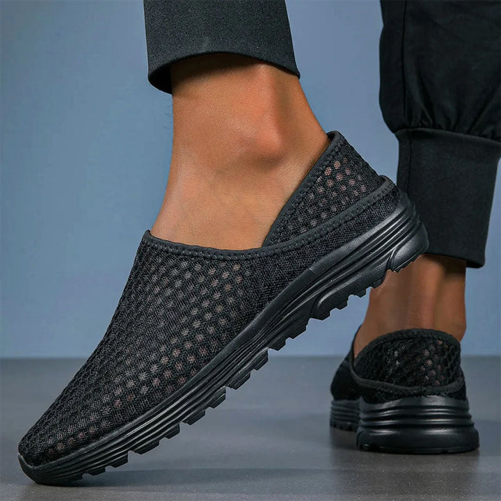 Chase - Men's Lightweight Slip-On Mesh Sneakers