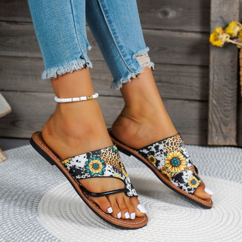 Clara Duval Colorful Flat Sandals with Toe Strap