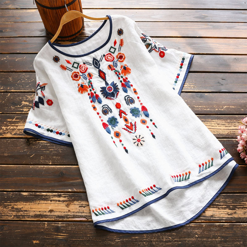 Clara Duval Embroidered Short Sleeve Blouse