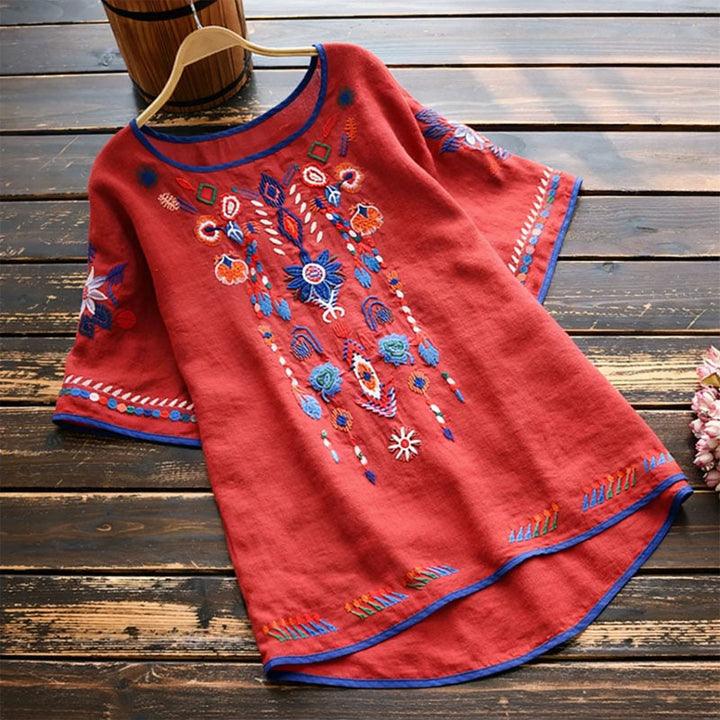 Clara Duval Embroidered Short Sleeve Blouse