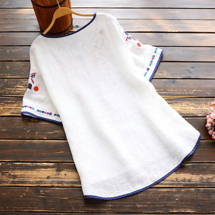 Clara Duval Embroidered Short Sleeve Blouse