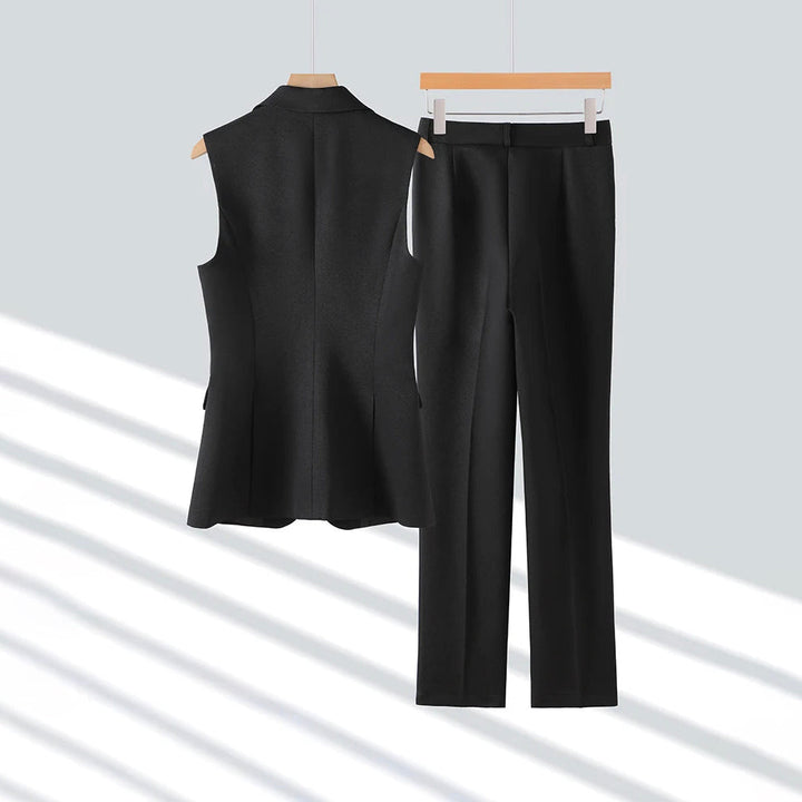 Clara Duval Sleeveless Blazer and Pants Set