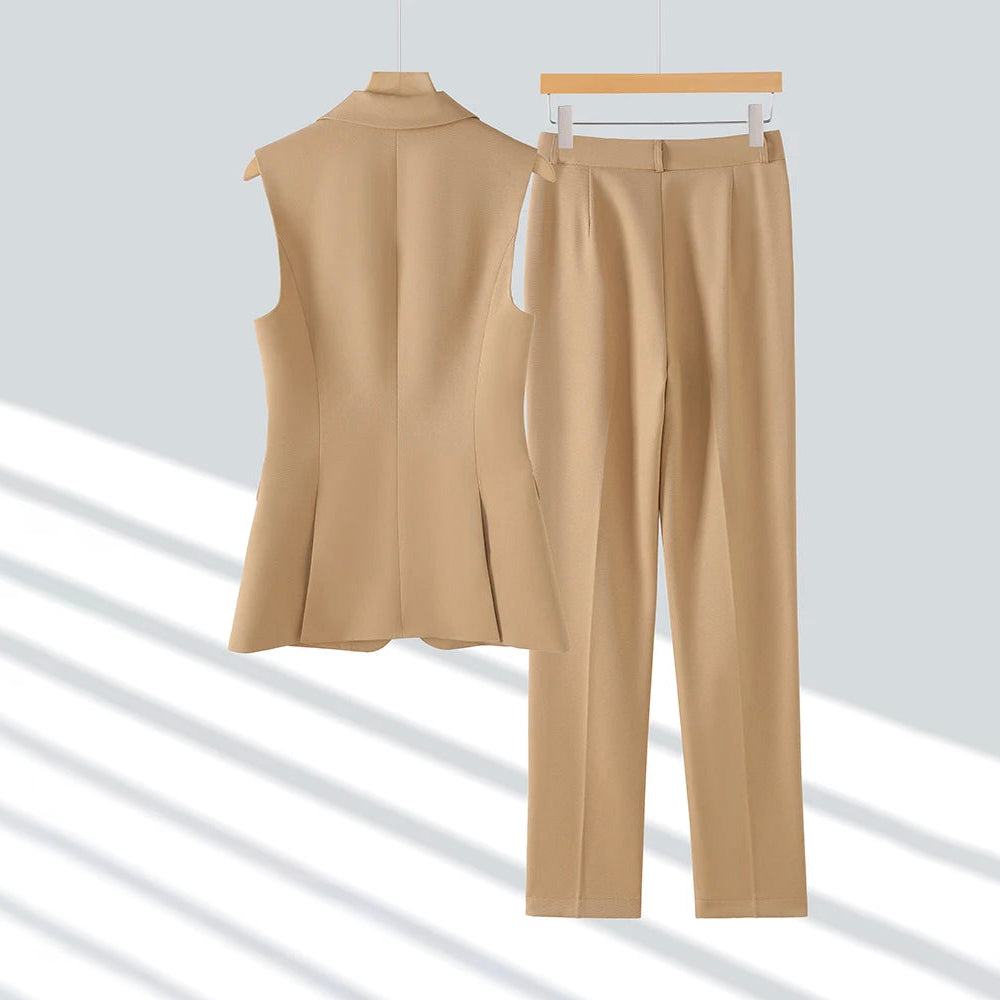 Clara Duval Sleeveless Blazer and Pants Set
