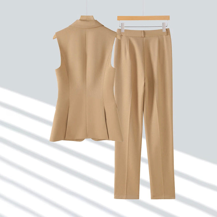 Clara Duval Sleeveless Blazer and Pants Set