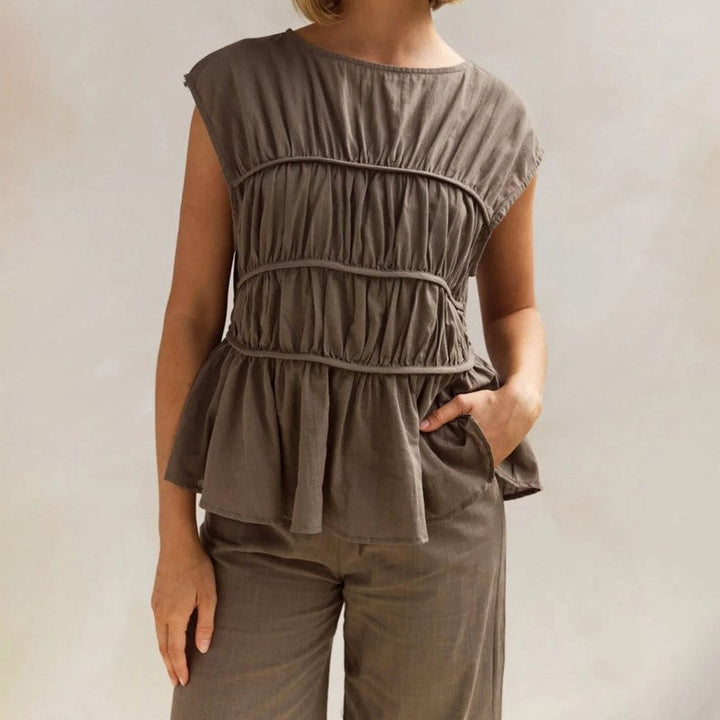 Clara Duval Sleeveless Peplum Blouse