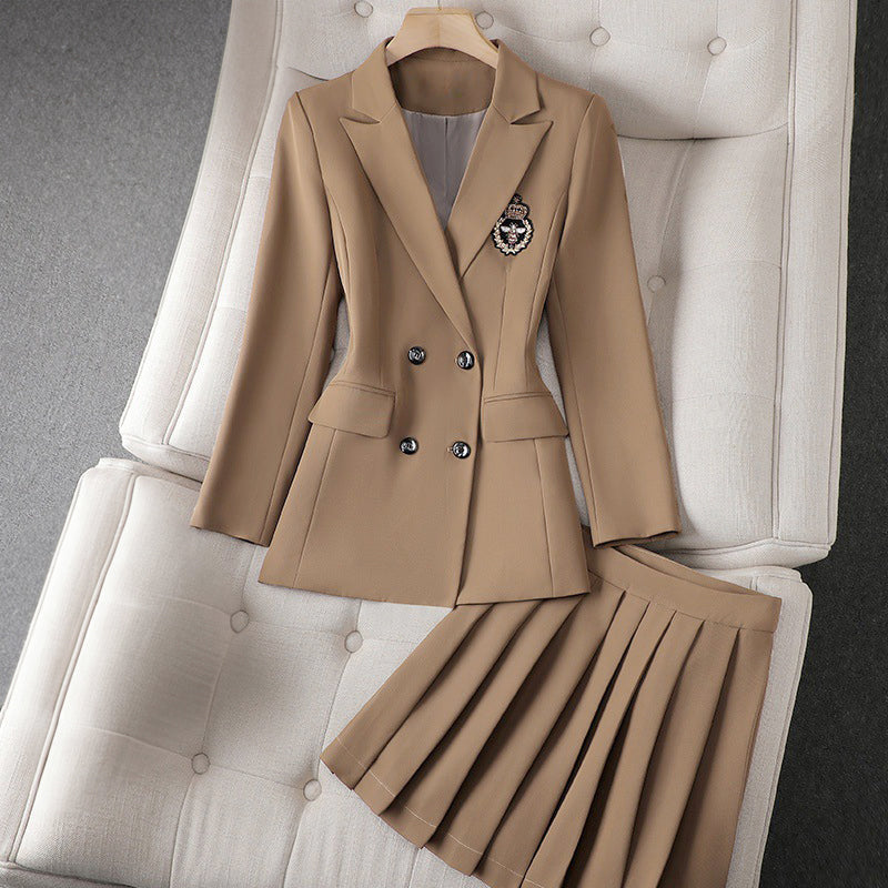 Clara Duval Two‑Piece Tailored Skirt Suit