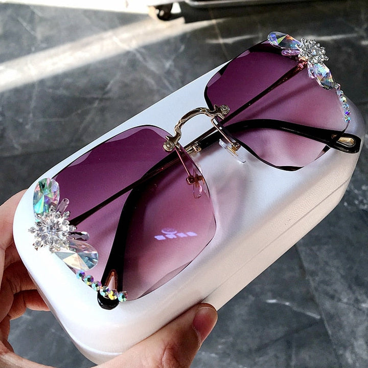 Melanie - Women's Jeweled Accent Gradient Sunglasses
