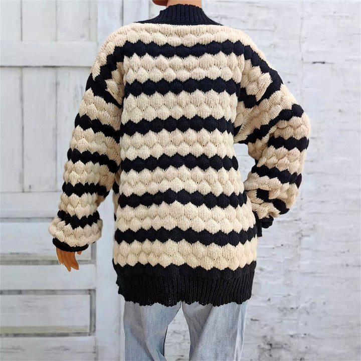 Allison - Women's Chunky Knit Patterned Cardigan 4