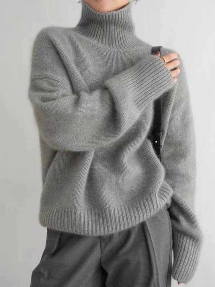 Chloe - Women's Oversized Turtleneck Sweater 2