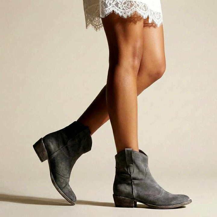 Donatella - Women's Western Stitch Pointed Toe Ankle Boots 4