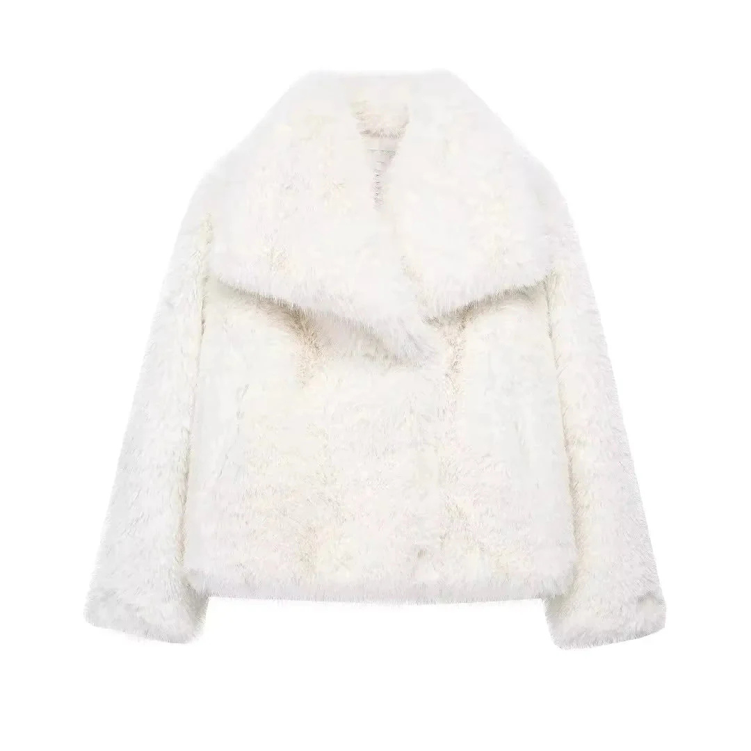 Juliet - Women's Faux Fur Jacket with Wide Collar