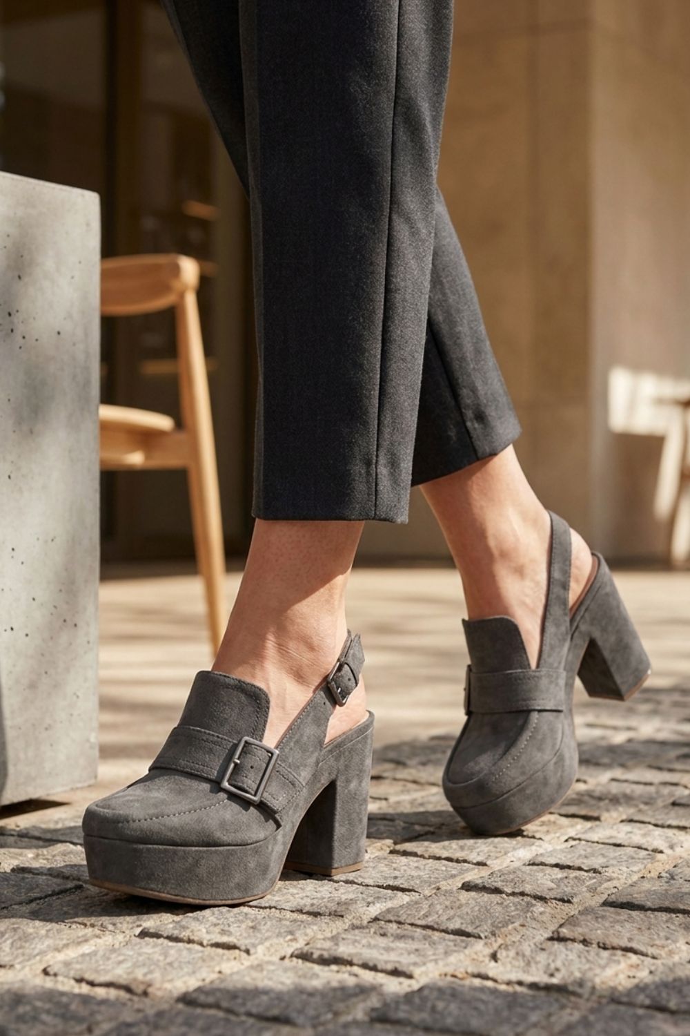 Lorraine - Women's Vintage Platform Slingback Pump