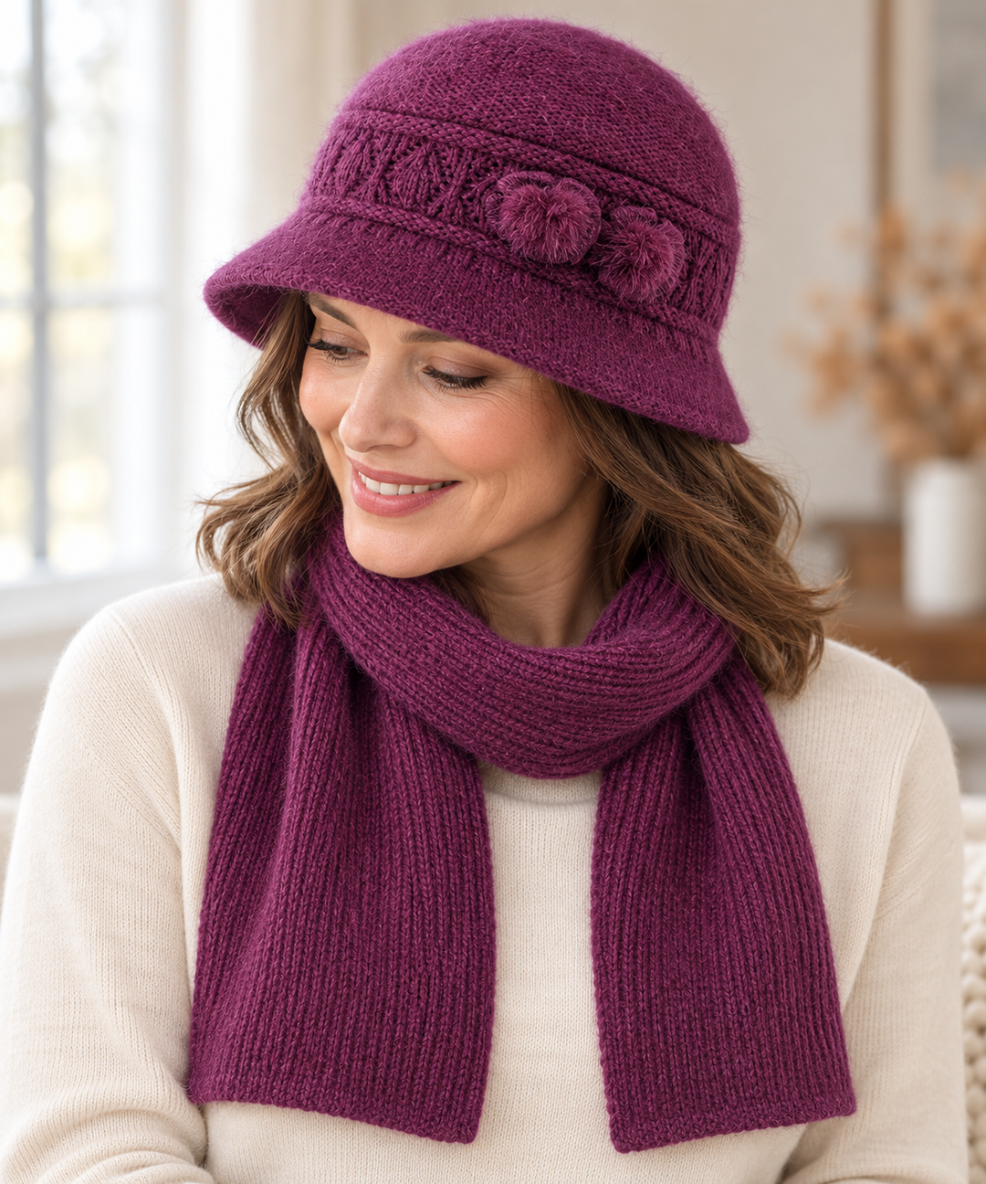 Lucienne - Women's Fleece-Lined Cloche Hat and Scarf Set 