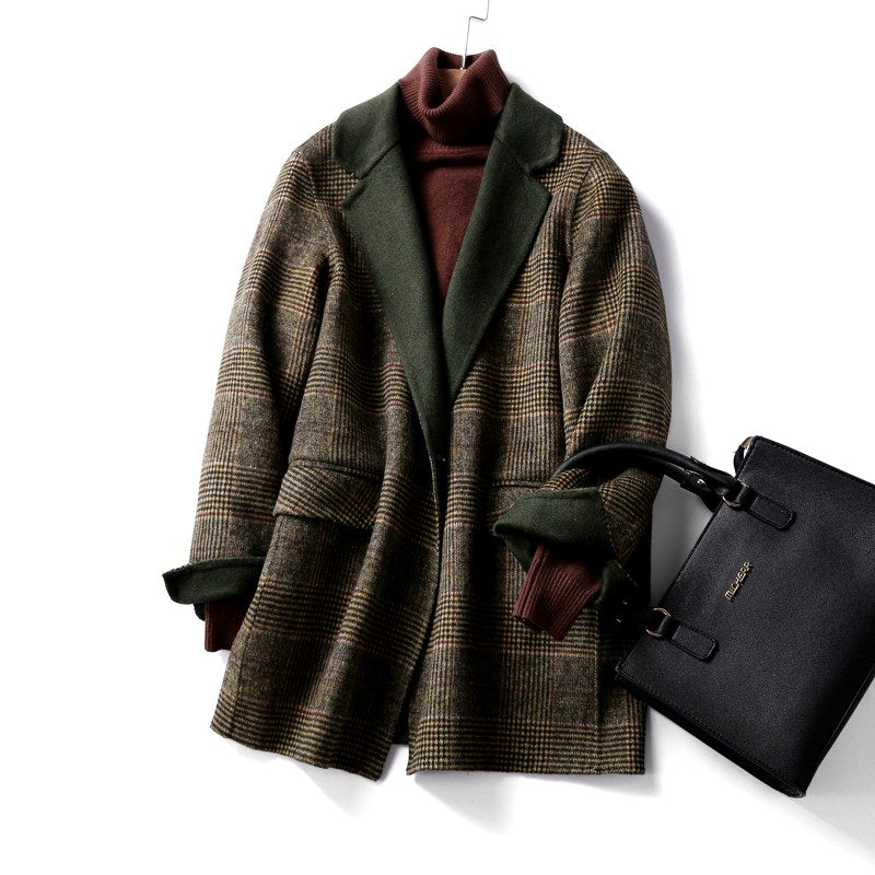 Luisa - Women’s Plaid Notch Lapel Coat with Contrast Collar 3