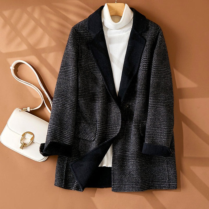 Luisa - Women’s Plaid Notch Lapel Coat with Contrast Collar 4