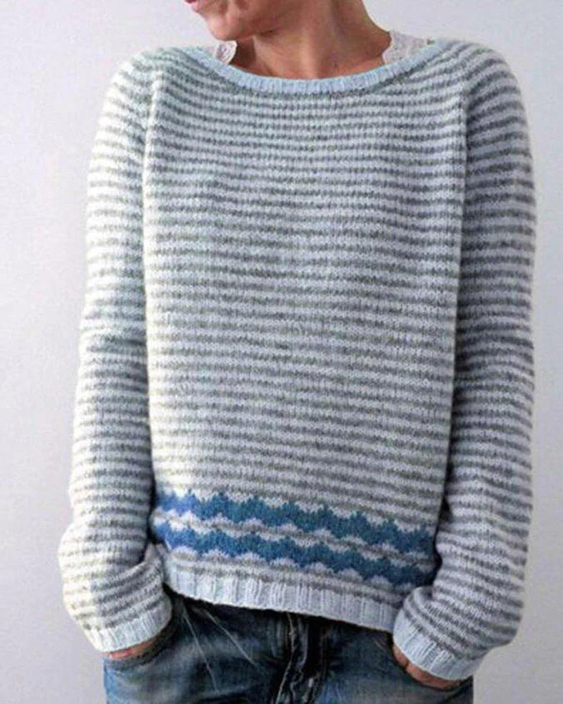 Minerva - Women's Fern-Patterned Cropped Knit Sweater