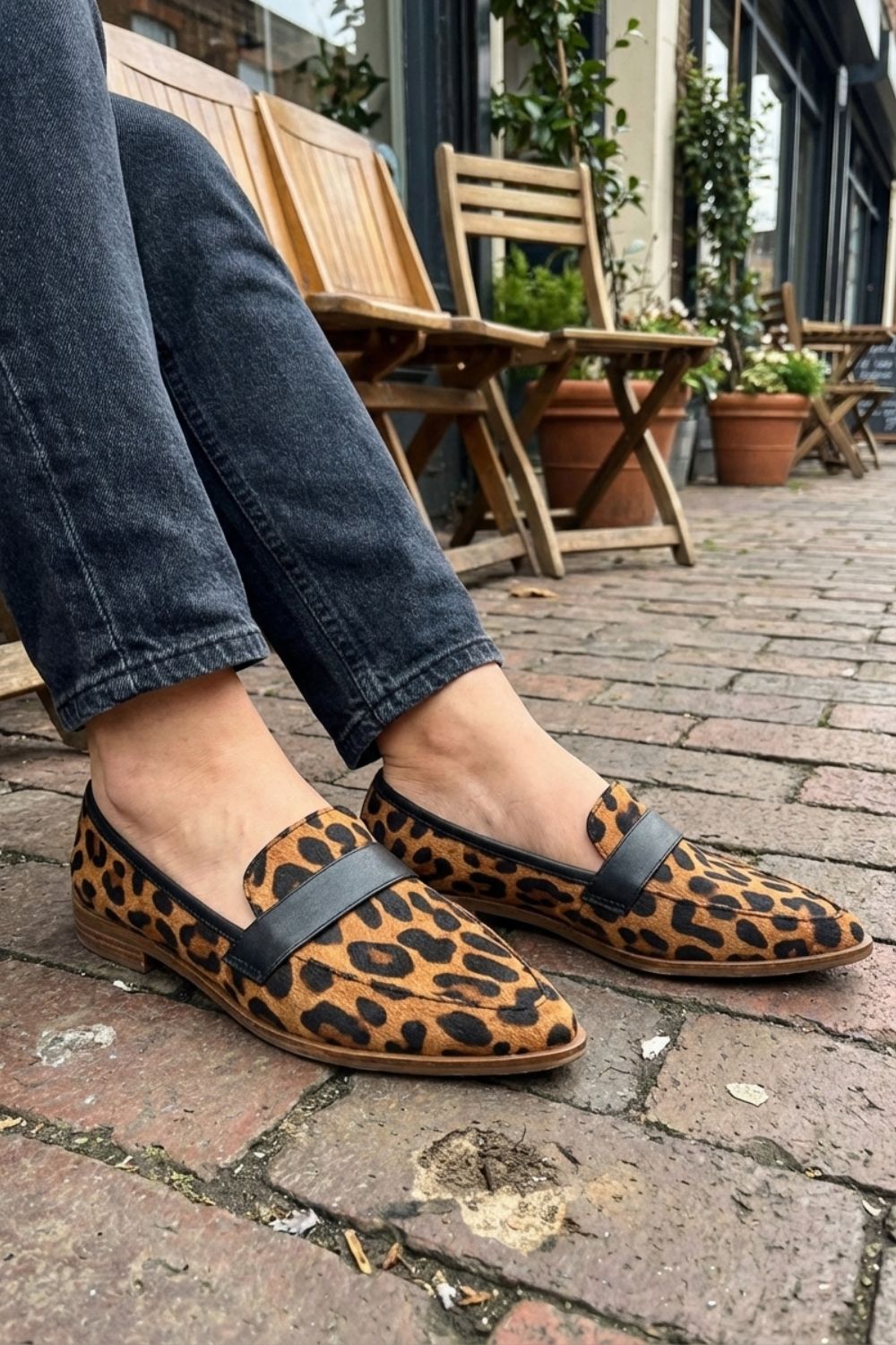 Ophelia - Women's Suede Pointed-Toe Loafer