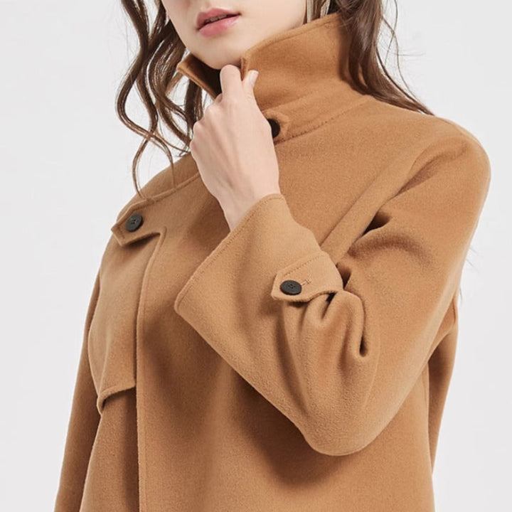Sarah - Women's Cropped Wool Jacket with Notch Lapel