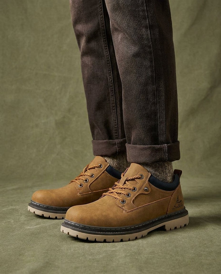 Tobias - Men's Lace-Up Hiking Boots with Padded Collar