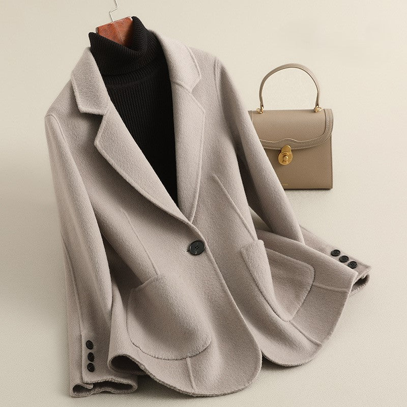 Victoria - Women's Notch-Lapel Wool Blazer with Single-Button Front